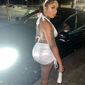 Meet your Posher, Simone